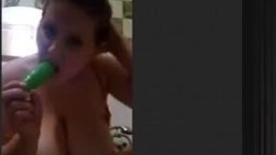 Скайп: Larisa Derkach снова, она такая возбужденная из Украины