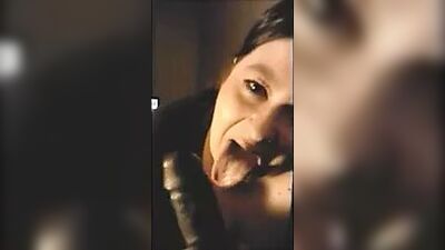 Jenn обожает большой черный хуй гориллы и негр