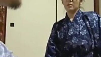 Жесткий трах с горничной