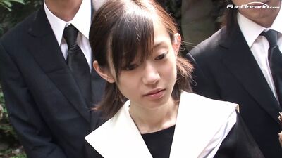 Ни за что! японскую тинку студентку шпилит отчим и сводную сестру! табу, трах в задницу! киска, мокрая киска, тинка 18, 18-летняя