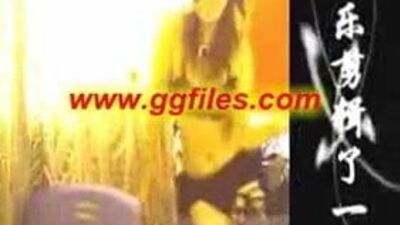 Китайская девушка сексуально танцует, часть 1 из Китая