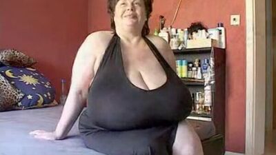Super fat granny showing her super huge tits