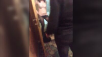 Наказала подругу за измену