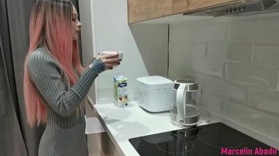 Трахнул Marcelin Abadir в Задницу, чтобы согреть её