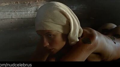 Голая Евгения Малахова в бане