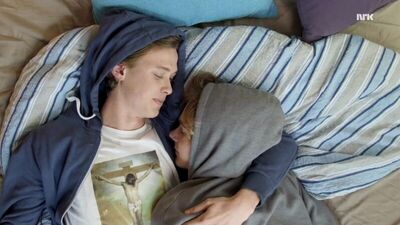 SKAM 3 сезон 5 серия русские субтитры s3ep5