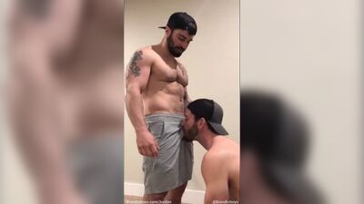 Jordan & Kyle - View (Brandt's Boys)