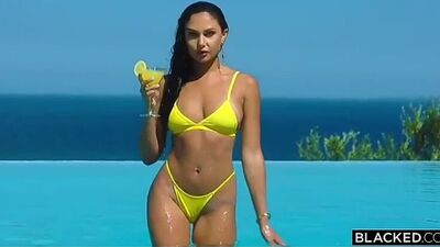 Ariana Marie (HOT AND SEXY 109)