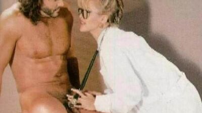 Имя Playgirl, милфу-модель, модель-мачеха с разворотом?