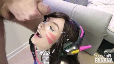 MissBanana ????D.VA PLAYING WITH A MEMBER