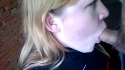 Дочка друга отсосала на стройке тем более что папа разрешил (порно анал минет porno anal teen sex daddy cum swallow сука бдсм по