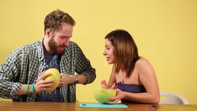 26 Русские Порно актрисы Ally Breelsen, Kitana Lure, Nikki учат парней Как делать кунилингус HD Клип Эротика Фильмы Сериалы Секс