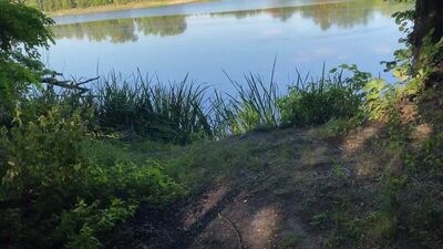 Украинка отсосала и дала у речки