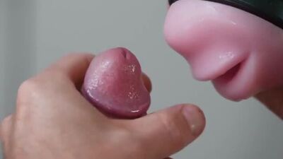 Трахаю мастурбатор