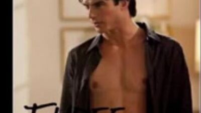 Обнажённый Деймон Сальваторе Йен актёр дневники вампира Деймон