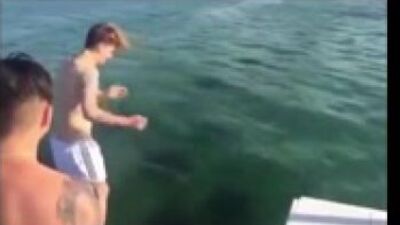 Летние каникулы Мбенд секси