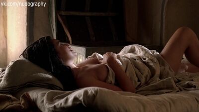 Голая Зулейха Робинсон (Zuleikha Robinson) [секс, порно, минет, попа, сиськи, киска, член, оргазм]