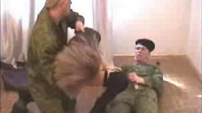 [Изнасилование] Оттрахали снайпершу