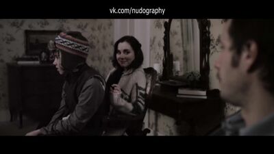 Голая Сэльма Блэр (Selma Blair) в фильме "Дубликаты" (In Their Skin, 2012, Джереми Пауэр Реджимбал)