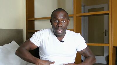 Девушка объясняет, как сделать ваш член больше!!!