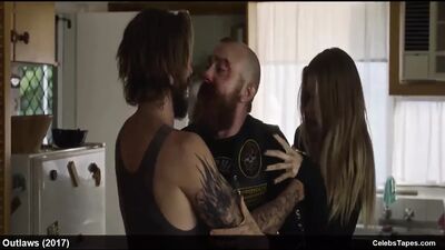 Abbey Lee Kershaw и Simone Kessell, обнаженный и секс раком