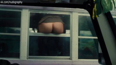 Булки Сандры Буллок (Sandra Bullock) фильме "Наш бренд – кризис" (Our Brand Is Crisis, 2015, Дэвид Гордон Грин)