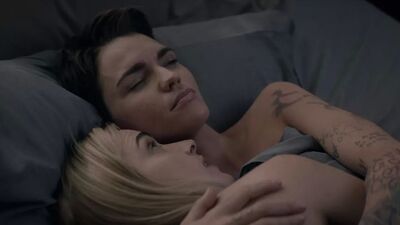 Ruby Rose and Brianne Howey - ''Batwoman'' s1e04