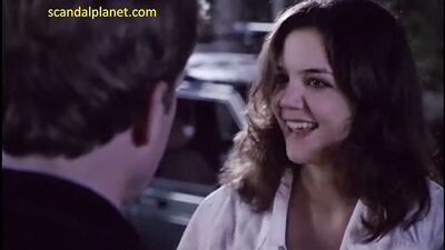 Обнаженные сиськи Katie Holmes в фильме подарка