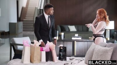 BLACKT голодная и с большим черным членом - рыжая всегда получает свое