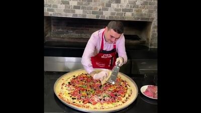 ОГРОМНАЯ ПИЦЦА ОТ ТУРЕЦКОГО ЧОРТА