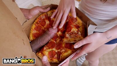 BANGBROS - Magnum Size Pizza Delivery For Joseline Kelly