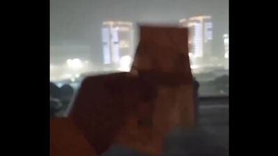 Лутер из Алма-Аты рассказал о ночном улове на фоне горящего здания парламента.