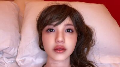 Это силикованная новая кукла, ну очень реалистичная