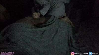 Стоячий хуй, нужно ублажать!