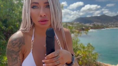 Гламурная блядина выискалась