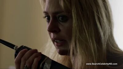 Sara Mitich обнаженная - радостная скачка 3