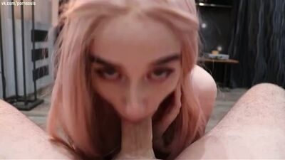 Лучший минет в моей жизни милашка с розовыми волосами [порно, ебля, инцест, минет, трах, секс, измена]