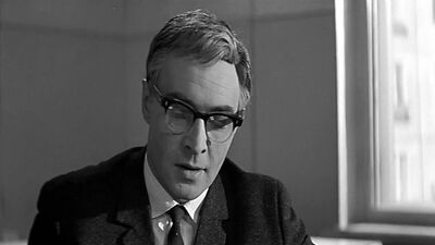 Журавлик. Стихи - Георгий Полонский В кадре - Илья Семёнович (Вячеслав Тихонов), Наталья Сергеевна (Ирина Печерникова)