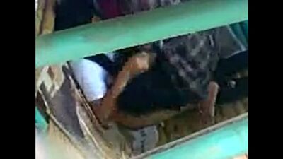 Ngintip_abg_di_pos_ronda_-_bokeptop.com