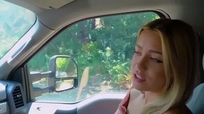 Дочка все таки соблазнила отца