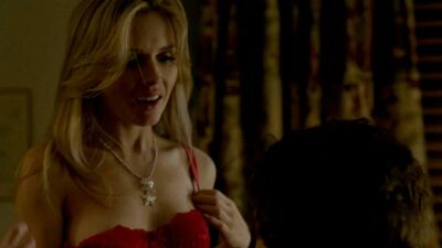 Kelly Curran - сексуальная и топлес