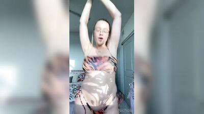 Sabrina Nichole ХХХ ОнлиФанс