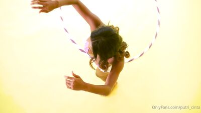 Putri Cinta ХХХ ОнлиФанс