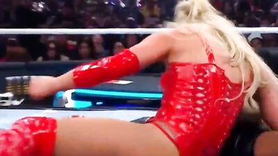 Голая Liv Morgan