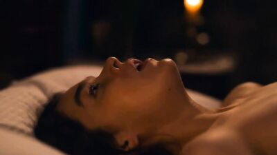 Голая Hailee Steinfeld