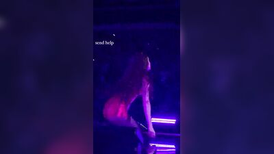 Голая Olivia Rodrigo