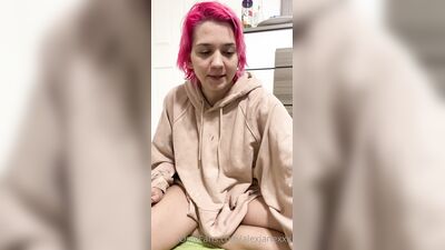 Riley Jean ХХХ ОнлиФанс