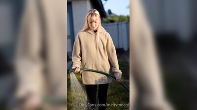 MeltyMochi ХХХ ОнлиФанс