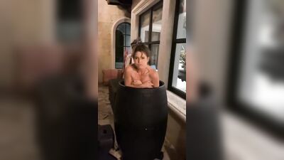 Голая Amanda Cerny