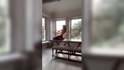 Голая Belle Delphine